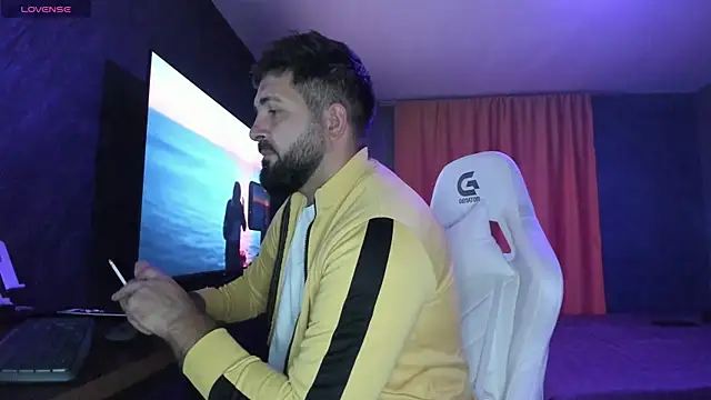 Eduu2322 online show from October 6, 2025, 8:17 pm