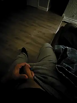 Snapshot of Cemg chatting on January 13, 2026, 12:27 am Cemg online show from January 13, 2026, 12:27 am