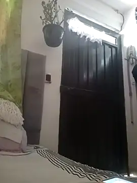 CurvySara1 online show from September 12, 2025, 9:04 pm