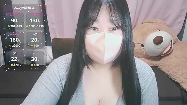 Snapshot of yuinyan3150 chatting on March 1, 2026, 3:08 am yuinyan3150 online show from March 1, 2026, 3:08 am