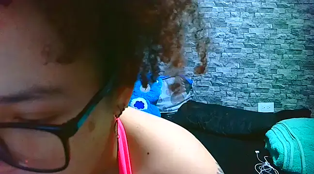 vanellope12 online show from December 13, 2024, 8:47 pm