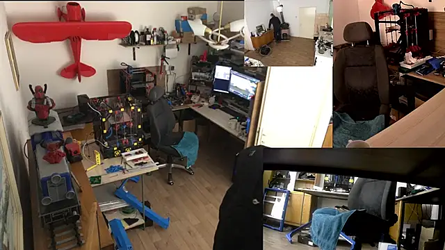 Snapshot of Happy_Michal chatting on November 30, 2025, 9:02 am Happy Michal online show from November 30, 2025, 9:02 am