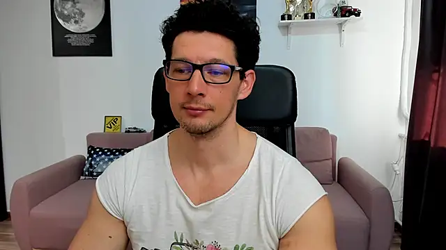 Snapshot of BrutusK08 chatting on March 6, 2026, 7:27 am BrutusK08 online show from March 6, 2026, 7:27 am