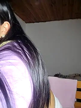 KATYGONZALEZ online show from May 16, 2026, 1:13 am