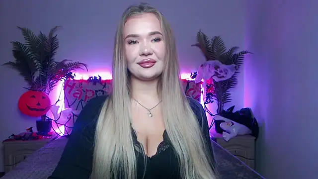 StacyYellig online show from November 2, 2025, 8:33 pm