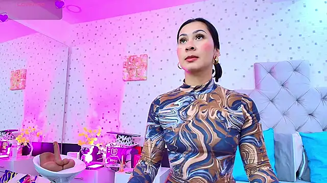 JulietaReyess online show from April 13, 2026, 11:48 am