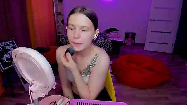 HelloRoxy online show from May 24, 2026, 4:01 pm