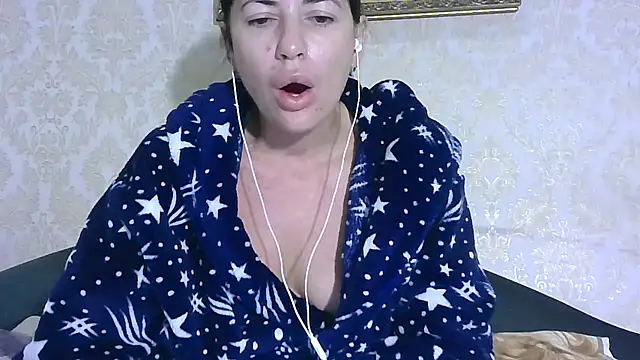 StunnigArt online show from September 30, 2025, 1:43 am