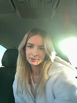 EvieEvans online show from February 2, 2025, 3:49 pm