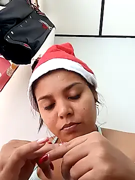 stefanie010 online show from December 1, 2024, 4:29 pm