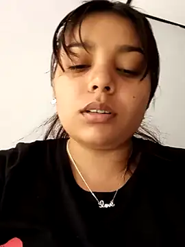 stefanie010 online show from December 29, 2024, 3:46 pm