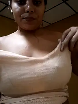 stefanie010 online show from February 2, 2026, 7:12 pm