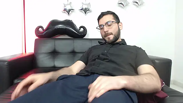 Snapshot of _Araboys_ chatting on September 13, 2025, 12:38 pm Araboys online show from September 13, 2025, 12:38 pm