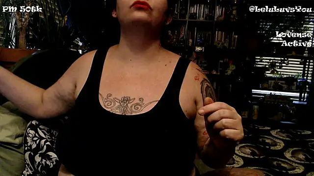 Snapshot of LeluLuvsYou chatting on January 6, 2025, 6:20 pm LeluLuvsYou online show from January 6, 2025, 6:20 pm