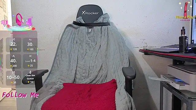 Snapshot of tall_guy323 chatting on March 21, 2025, 10:28 am tall guy323 online show from March 21, 2025, 10:28 am