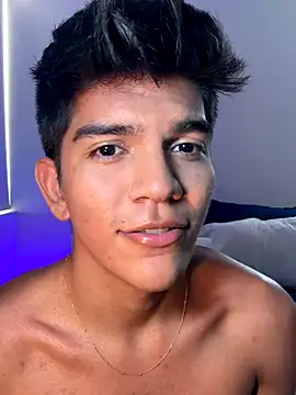 Snapshot of santiago_01 chatting on December 1, 2024, 7:58 pm santiago 01 online show from December 1, 2024, 7:58 pm