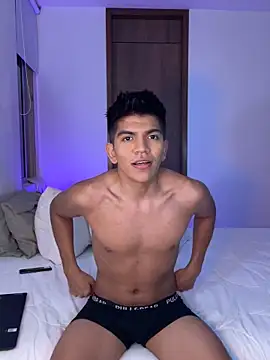 Snapshot of santiago_01 chatting on January 5, 2025, 3:53 am santiago 01 online show from January 5, 2025, 3:53 am