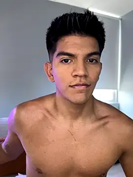 Snapshot of santiago_01 chatting on September 23, 2025, 7:39 pm santiago 01 online show from September 23, 2025, 7:39 pm