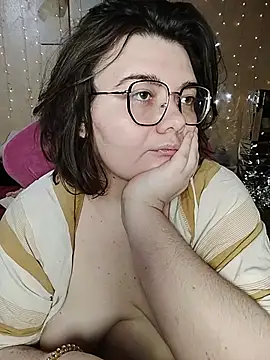 DenisHailey online show from April 19, 2026, 8:11 pm