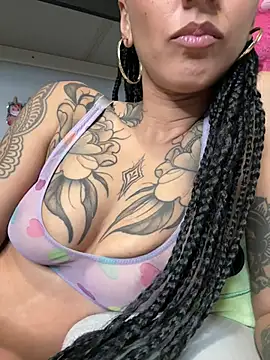 Snapshot of Nadiasexy chatting on March 22, 2025, 4:47 pm Nadiasexy online show from March 22, 2025, 4:47 pm