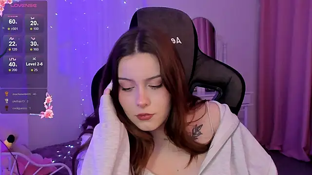 CoralineKeyns online show from March 20, 2025, 12:00 pm