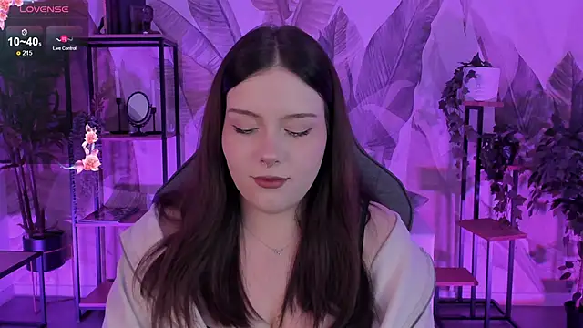 CoralineKeyns online show from October 9, 2025, 5:38 am