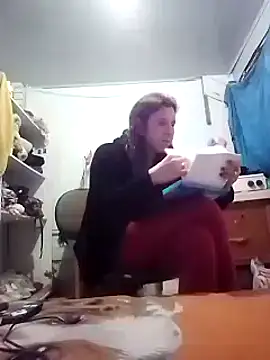 Cameron puppy online show from March 19, 2025, 10:42 pm