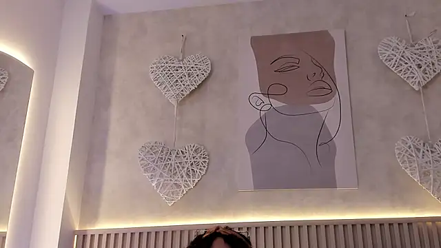 daiana curly online show from November 30, 2025, 8:02 pm