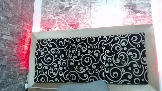 Cloee66 online show from January 9, 2025, 6:04 pm