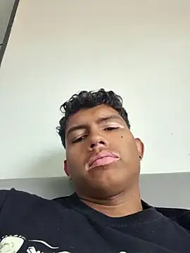 Snapshot of xrobXstax chatting on September 20, 2025, 7:26 pm xrobXstax online show from September 20, 2025, 7:26 pm