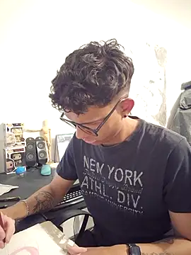 Snapshot of xrobXstax chatting on October 9, 2025, 10:52 pm xrobXstax online show from October 9, 2025, 10:52 pm