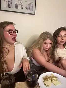 AurorHarris online show from December 12, 2024, 5:15 pm