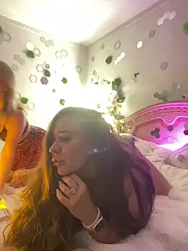 AurorHarris online show from January 14, 2025, 11:42 am