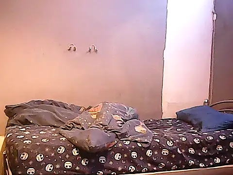 Snapshot of twinkerbell344 chatting on February 28, 2026, 8:37 am twinkerbell344 online show from February 28, 2026, 8:37 am