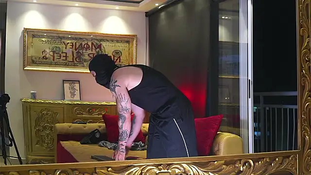 dantecoppolaa  online show from February 17, 2026, 1:02 am