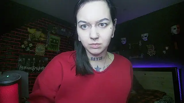 MoorderxDoll online show from February 22, 2026, 8:40 pm