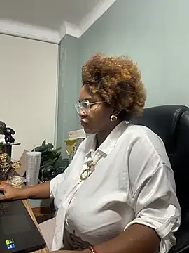 AliciaMiilf online show from July 1, 2026, 1:29 am