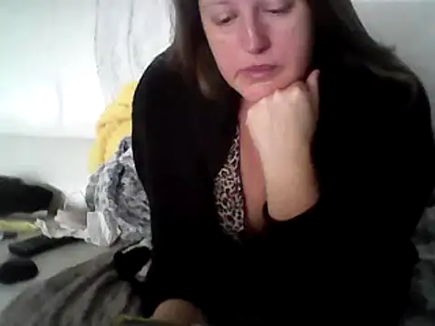 Snapshot of DragoneSFR chatting on January 30, 2025, 8:54 am DragoneSFR online show from January 30, 2025, 8:54 am