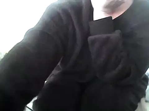 Snapshot of DragoneSFR chatting on February 1, 2025, 7:57 am DragoneSFR online show from February 1, 2025, 7:57 am