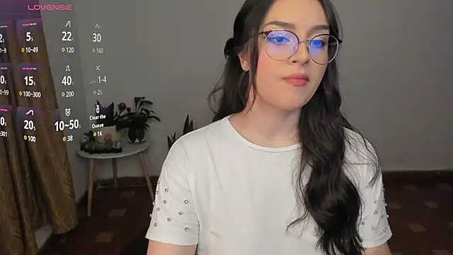 Snapshot of anaveleeez chatting on March 13, 2025, 1:54 am anaveleeez online show from March 13, 2025, 1:54 am