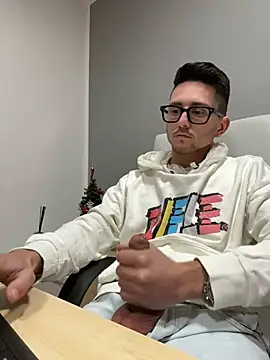 masterboss  online show from December 15, 2024, 5:31 pm