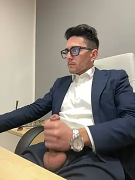 masterboss  online show from January 24, 2025, 12:52 pm