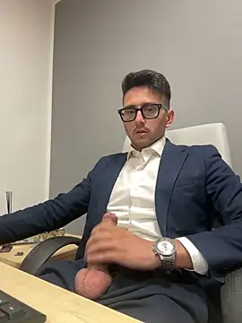 masterboss  online show from October 7, 2025, 11:51 am