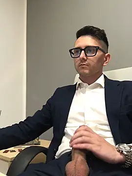 masterboss  online show from April 15, 2026, 11:50 am