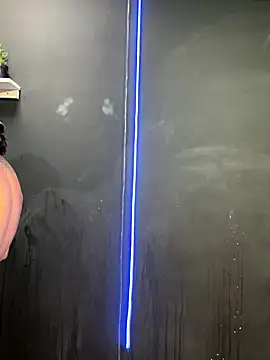 raymon616 online show from December 4, 2025, 9:23 pm