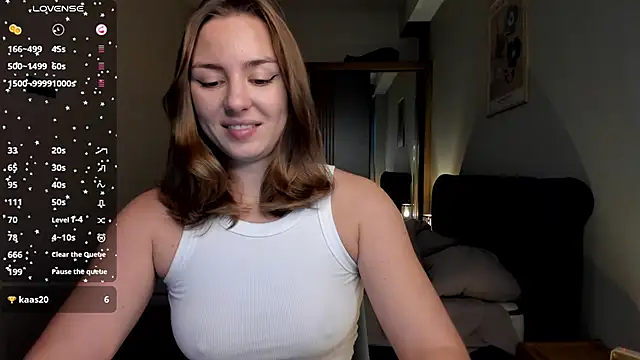 ThreeshaWhite online show from December 16, 2025, 12:54 pm