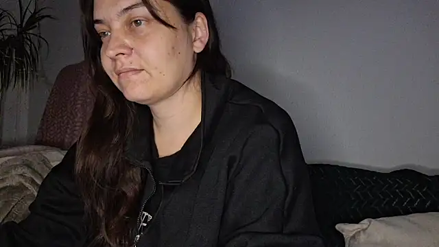 Cyndee Winter online show from October 16, 2025, 6:09 pm