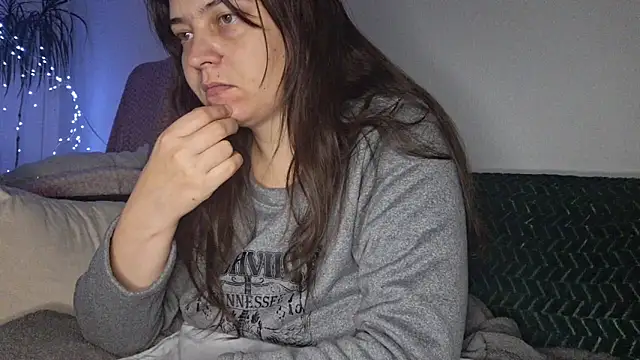 Cyndee Winter online show from October 20, 2025, 4:40 pm