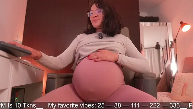 Anah s online show from April 16, 2026, 2:01 am