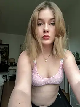 MaribelRiver online show from March 13, 2025, 12:02 pm